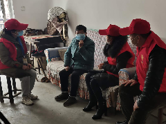 公车公司开展学习雷锋，关爱孤寡老人 志愿服务活动